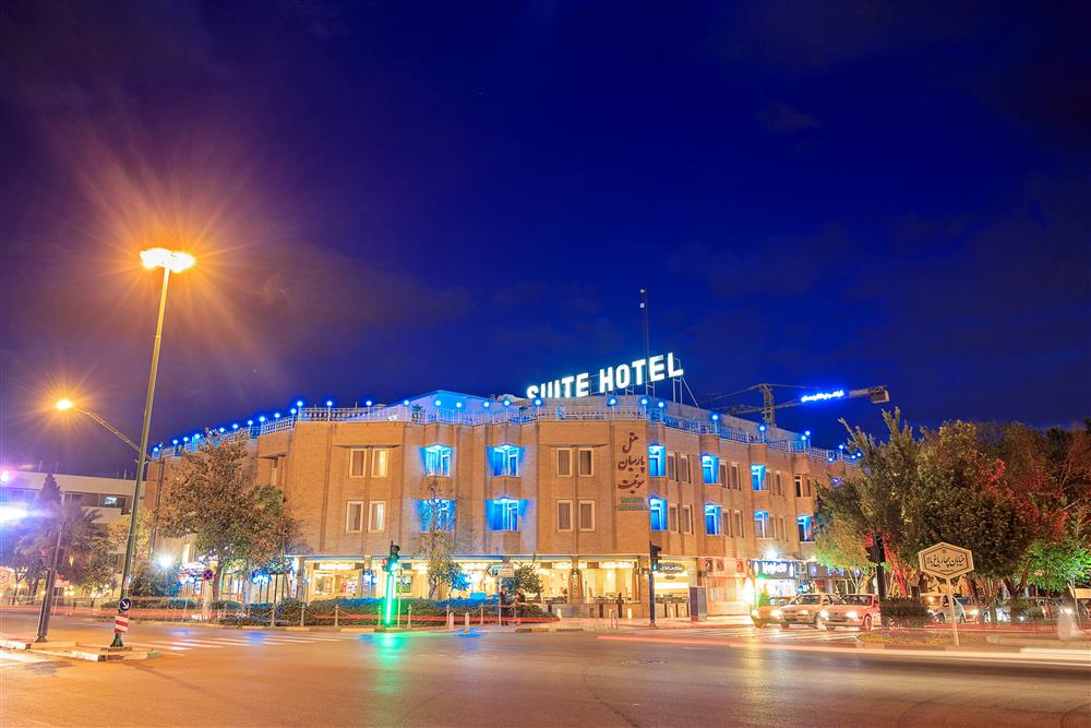 پارسیان سوئیت